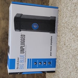 Wireless indoor-outdoor speaker